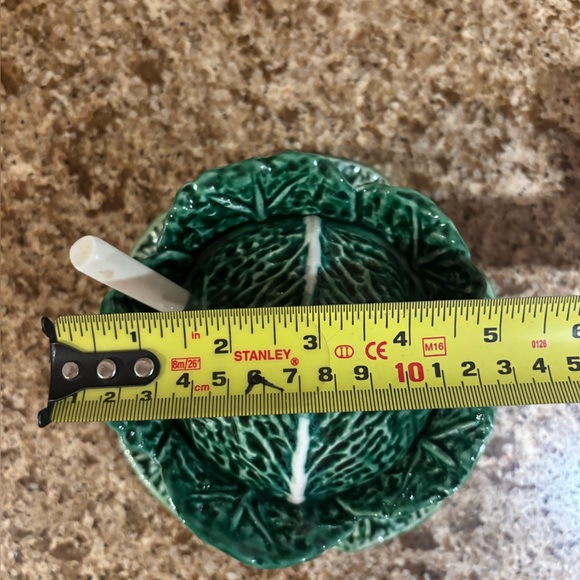 Small Vintage Cabbage shaped Tureen - Picture 15 of 16